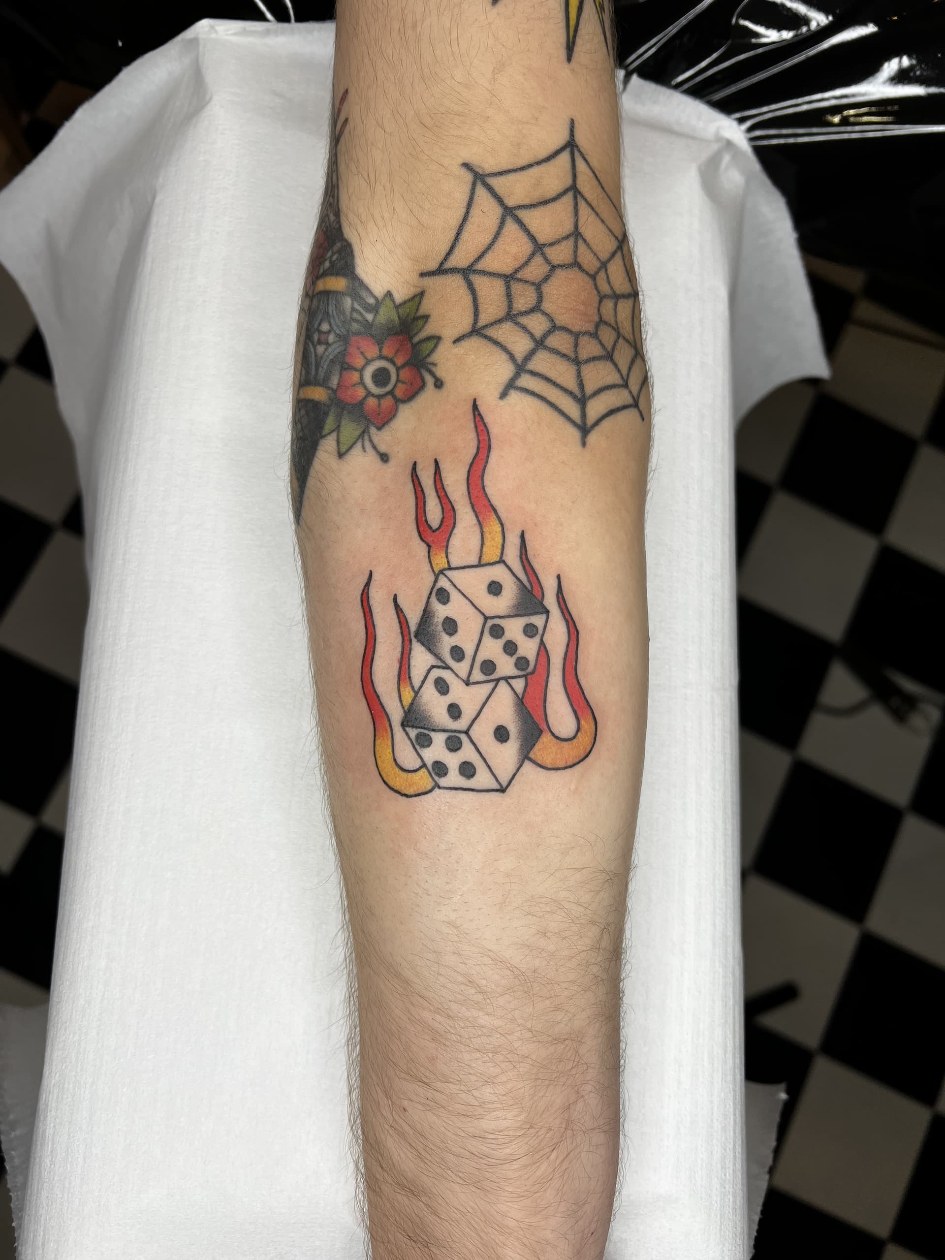 Mapache Studio - Artyści Mapache Studio - Artyści